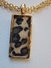 Load image into Gallery viewer, Leopard print Pendent Necklace
