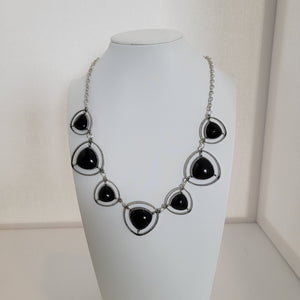 PAPARAZZI SILVER W/BLACK POLISHED BEAD NECKLACE