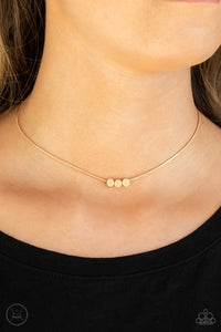 PAPARAZZI Dynamically Dainty - Gold Choker Necklace