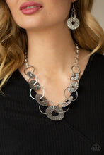 Load image into Gallery viewer, PAPARAZZI Industrial Envy - Silver NECKLACE
