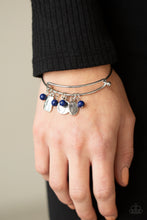 Load image into Gallery viewer, PAPARAZZI GROWING Strong - Blue Bracelet
