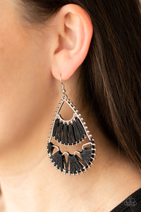 PAPARAZZI  Samba Scene - Black EARRINGS