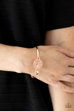 Load image into Gallery viewer, PAPARAZZI Filigree Fiesta - Rose Gold
