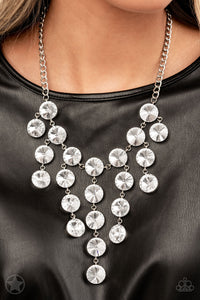 PAPARAZZI Spotlight Stunner NECKLACE