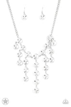 Load image into Gallery viewer, PAPARAZZI Spotlight Stunner NECKLACE
