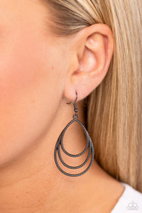 PAPARAZZI Trendy TIER-Drops - Black EARRINGS