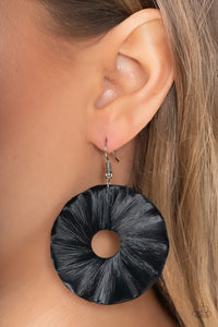 PAPARAZZI Fan the Breeze - Black Earrings