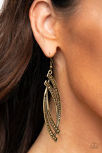 Load image into Gallery viewer, PAPARAZZI Twinkle for Two - Brass EARRINGS
