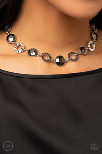 PAPARAZZI Rhinestone Rollout - Silver Choker