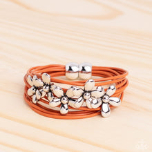 Load image into Gallery viewer, PAPARAZZI Here Comes the BLOOM - Orange BRACELET
