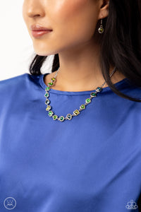 PAPARAZZI Abstract Admirer - Green CHOKER