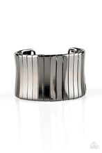 Load image into Gallery viewer, PAPARAZZI URBAN UPTREND - BLACK BRACELET
