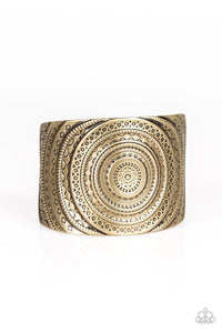 PAPARAZZI Bare Your SOL - Brass Bracelet