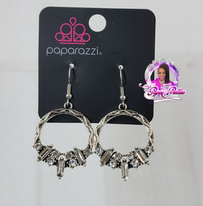 Paparazzi CLEAR BUNDLED GEMS - EARRINGS