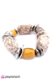 PAPARAZZI - Glaze of Glory - Brown / Peach Bracelet