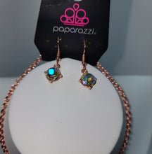 Load image into Gallery viewer, PAPARAZZI SHINY COPPER LOP OIL SPILL NECKLACE
