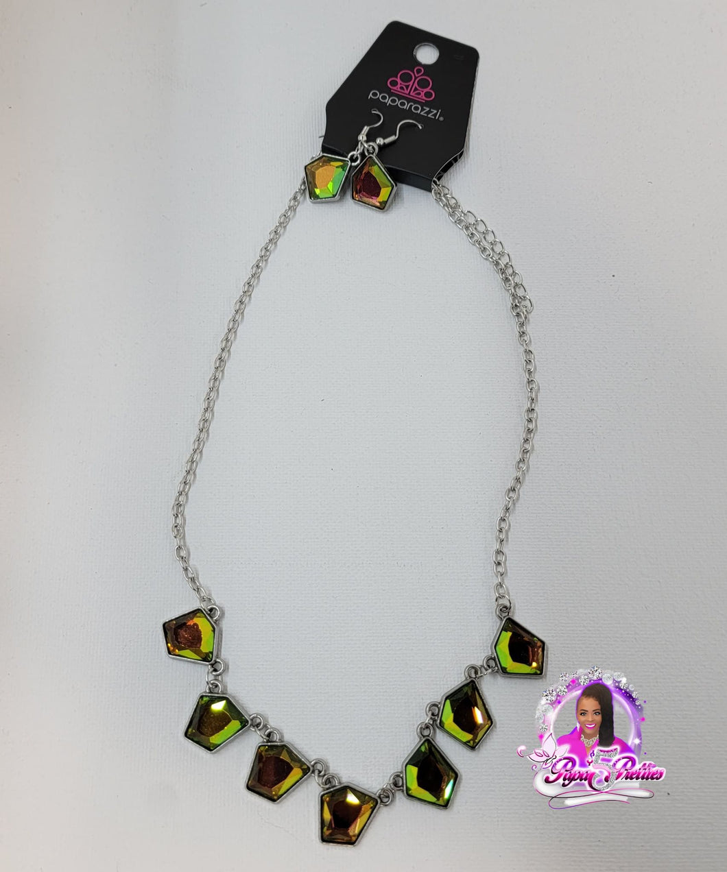 PAPARAZZI OIL SPILL JEWELS NECKLACE