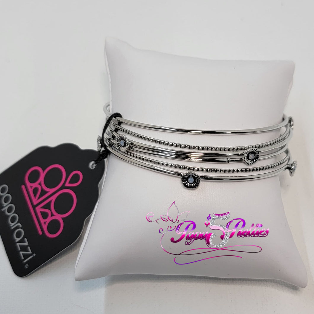 Paparazzi SILVER BANGLES W/FLOWERS bracelet